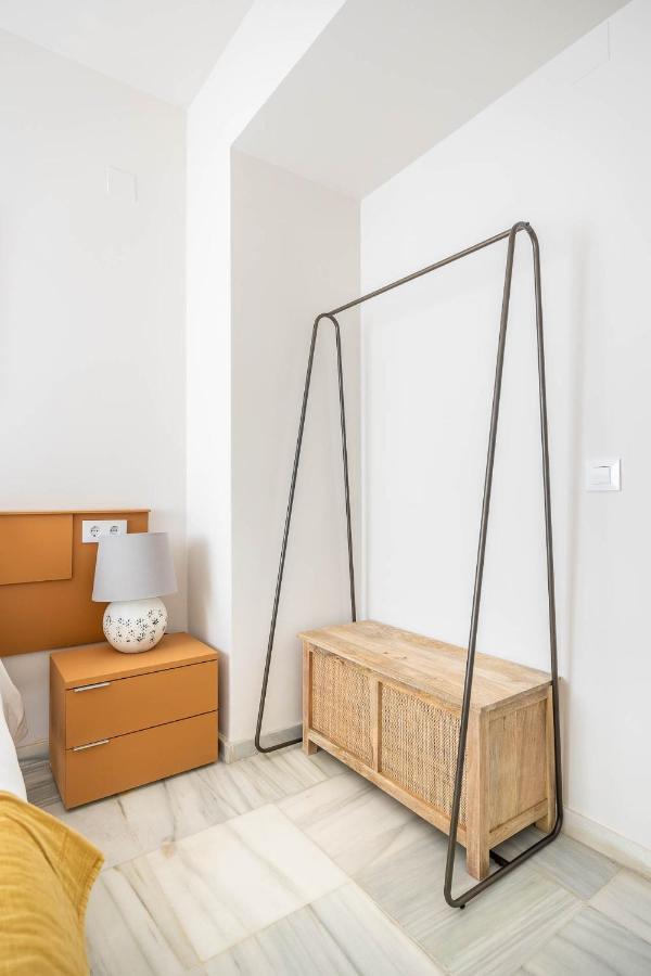 Amplisimo Apartamento De Diseno Nuevo En El Corazon De Triana, Parking Included إشبيلية المظهر الخارجي الصورة
