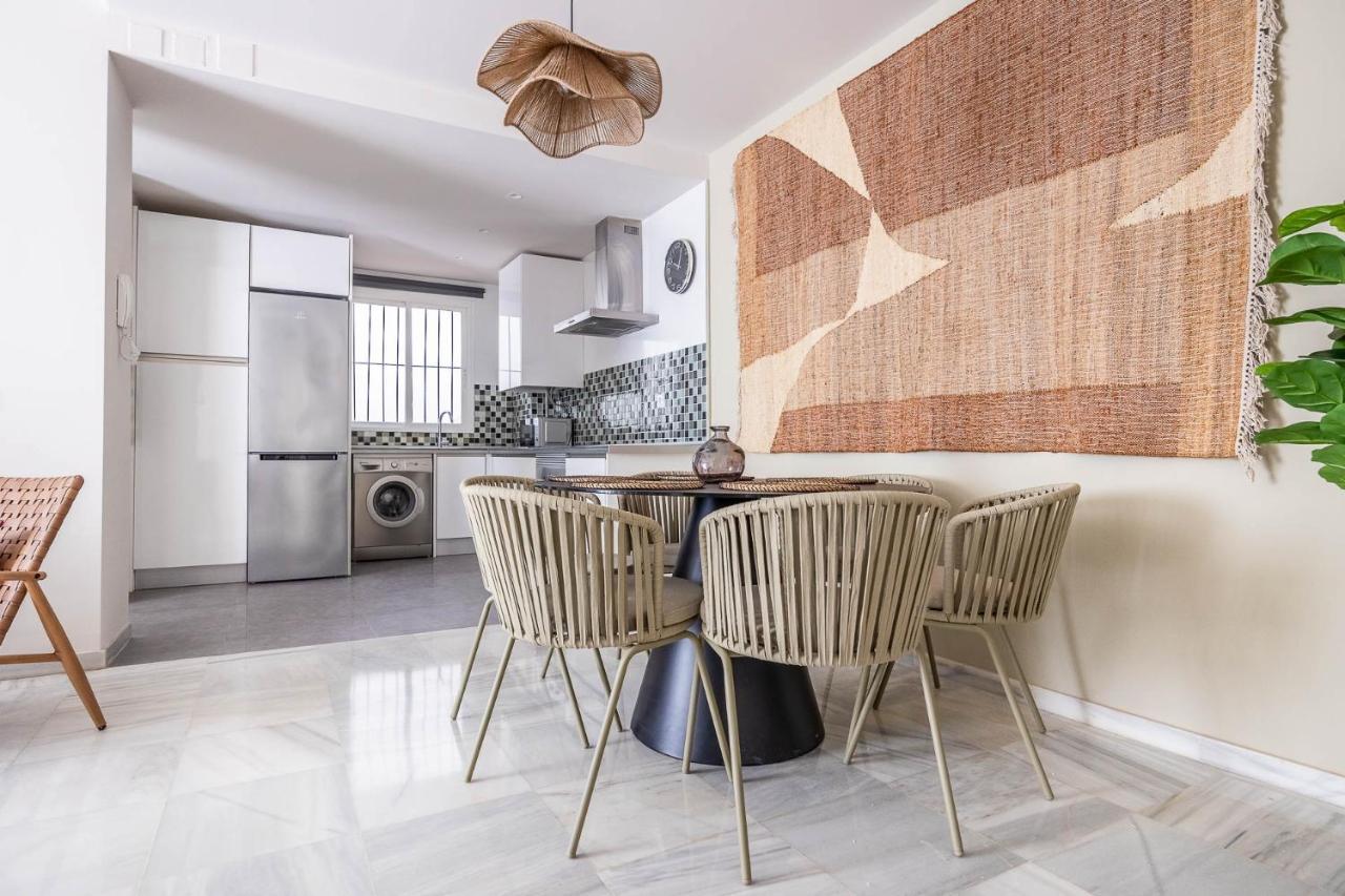 Amplisimo Apartamento De Diseno Nuevo En El Corazon De Triana, Parking Included إشبيلية المظهر الخارجي الصورة