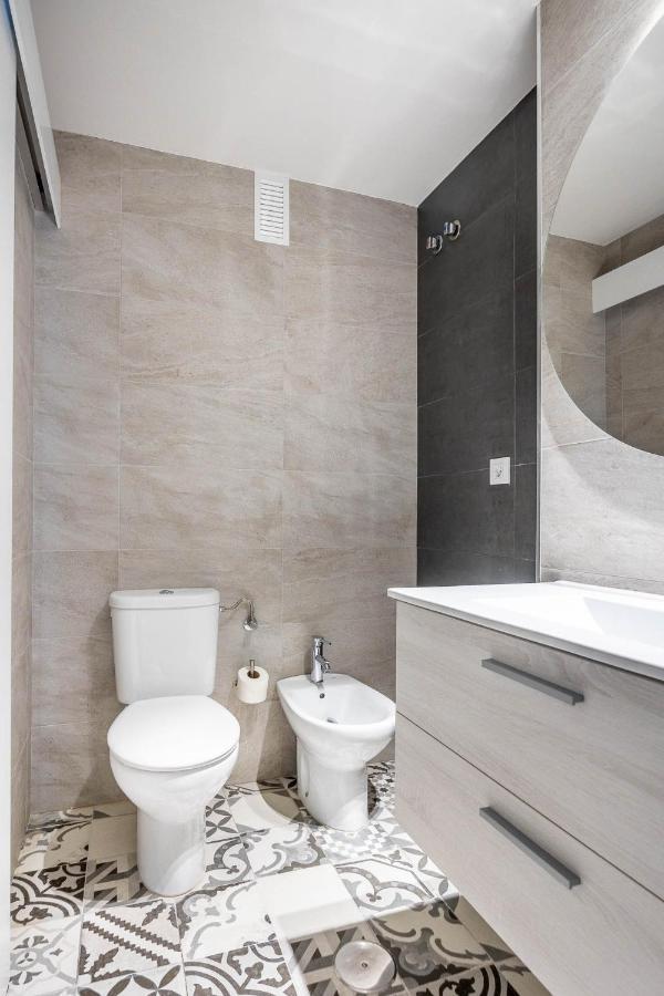 Amplisimo Apartamento De Diseno Nuevo En El Corazon De Triana, Parking Included إشبيلية المظهر الخارجي الصورة