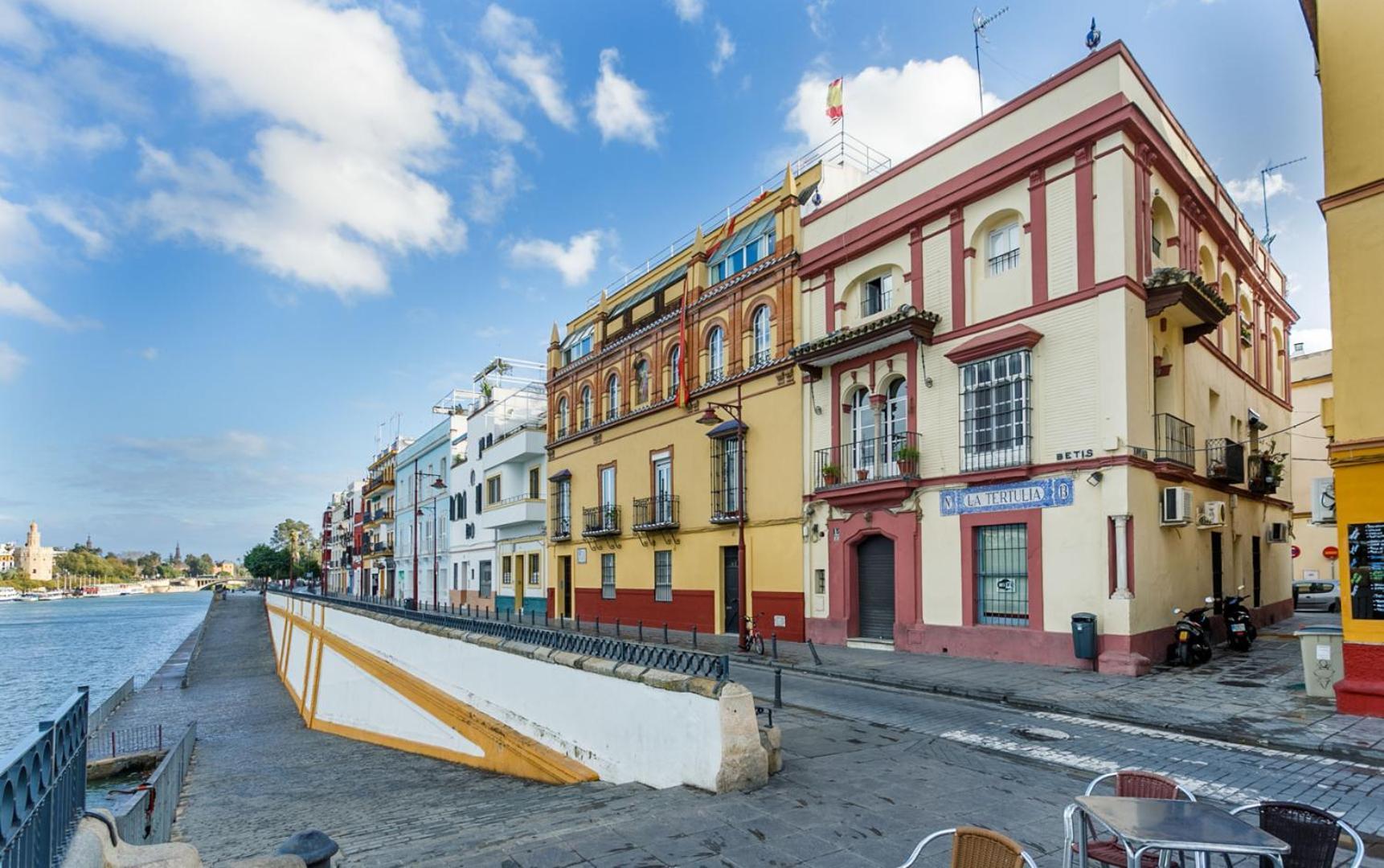 Amplisimo Apartamento De Diseno Nuevo En El Corazon De Triana, Parking Included إشبيلية المظهر الخارجي الصورة